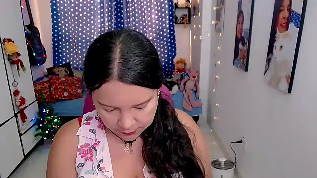 claryssa  online show from December 2025 09:09:01 PM