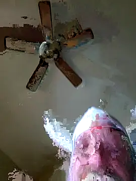 Snapshot of Hugebwc102 chatting on September 2025 07:46:02 AM Hugebwc102 online show from September 2025 07:46:02 AM