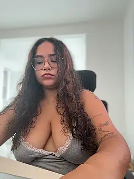 Snapshot of CurlyGirl_1 chatting on July 2026 05:42:02 PM CurlyGirl 1 online show from July 2026 05:42:02 PM