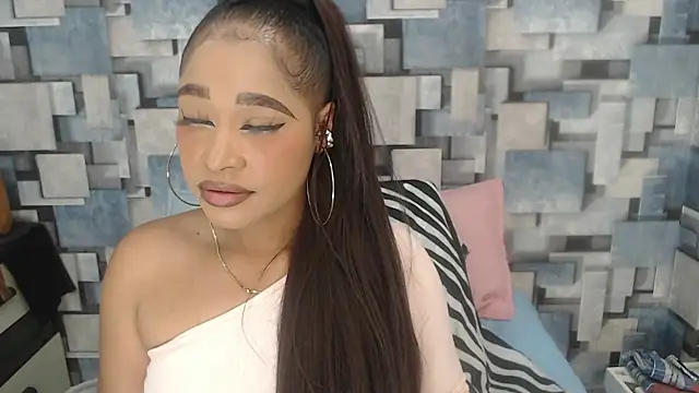 angel dthroatt online show from November 2025 12:08:02 PM