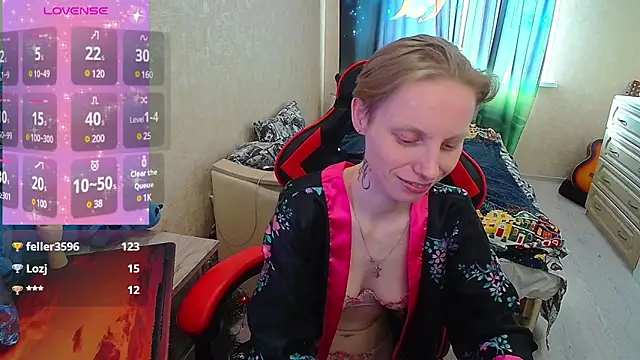 Alexis Gordon online show from February 2025 02:25:02 PM