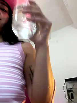 Meganmilk1 online show from October 2025 04:44:02 PM