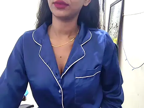tanvi-00 online show from October 2025 06:16:02 PM