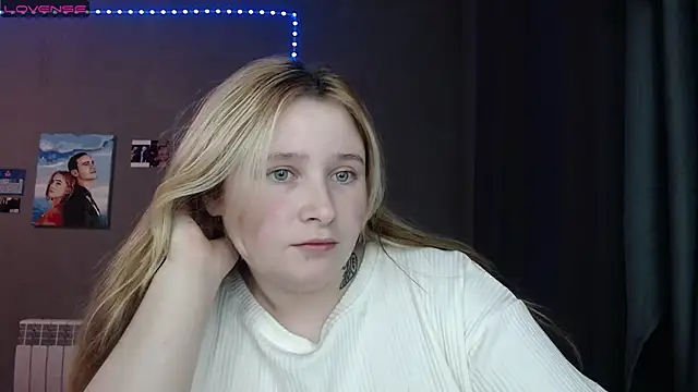 Light Luna online show from November 2025 02:09:01 PM