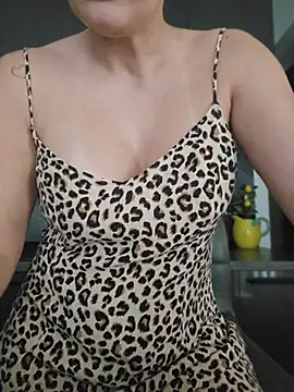 Snapshot of AnaFoxxy chatting on June 2026 04:56:02 PM AnaFoxxy online show from June 2026 04:56:02 PM