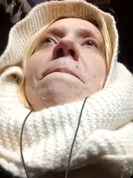 LeraSweet online show from December 2025 04:55:02 PM