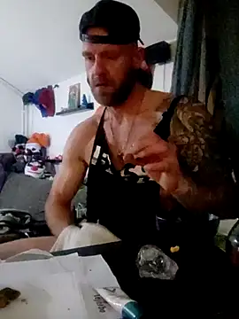 Snapshot of eltoulou chatting on January 2025 12:46:01 AM eltoulou online show from January 2025 12:46:01 AM