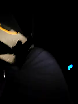 Snapshot of eltoulou chatting on January 2025 04:36:01 PM eltoulou online show from January 2025 04:36:01 PM