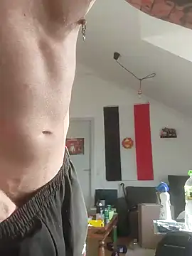 Snapshot of eltoulou chatting on February 2025 09:43:01 AM eltoulou online show from February 2025 09:43:01 AM