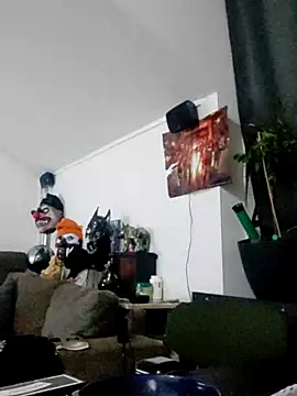 Snapshot of eltoulou chatting on February 2025 02:33:02 AM eltoulou online show from February 2025 02:33:02 AM