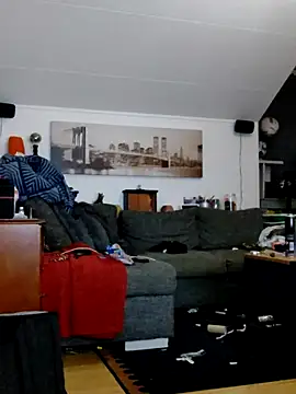 Snapshot of eltoulou chatting on September 2025 09:47:02 PM eltoulou online show from September 2025 09:47:02 PM