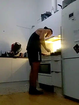 Snapshot of eltoulou chatting on November 2025 10:20:02 PM eltoulou online show from November 2025 10:20:02 PM