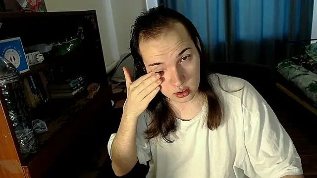 Snapshot of EvaMiron chatting on March 2025 04:38:02 AM EvaMiron online show from March 2025 04:38:02 AM