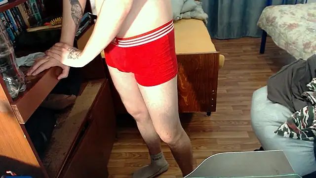 Snapshot of EvaMiron chatting on March 2025 10:16:02 AM EvaMiron online show from March 2025 10:16:02 AM