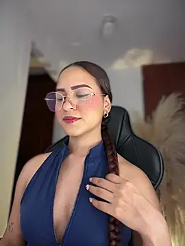 Snapshot of gretta_kler1 chatting on May 2026 12:15:01 AM gretta kler1 online show from May 2026 12:15:01 AM