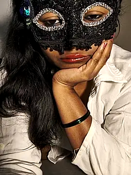 FANTASY QUEEN 07 online show from November 2025 11:32:02 AM