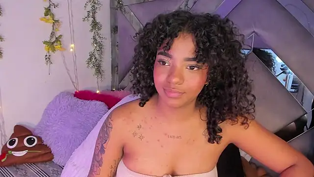 Snapshot of Iris_hott1 chatting on March 2025 06:15:02 AM Iris hott1 online show from March 2025 06:15:02 AM