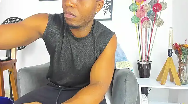 bigcock latin1 online show from February 2025 02:47:01 AM