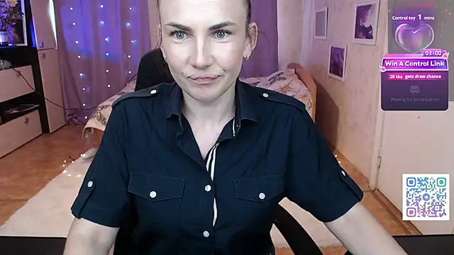 Snapshot of Daniela_Cooperr chatting on June 2026 11:23:01 AM Daniela Cooperr online show from June 2026 11:23:01 AM