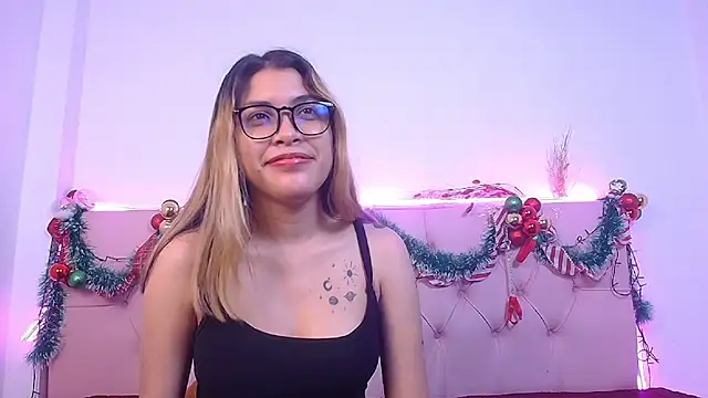 Little Cuttie  online show from December 2024 07:59:02 AM