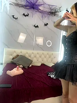 Little Cuttie  online show from October 2025 05:54:02 AM