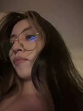 Snapshot of marie2_ chatting on January 2025 12:33:01 AM marie2  online show from January 2025 12:33:01 AM