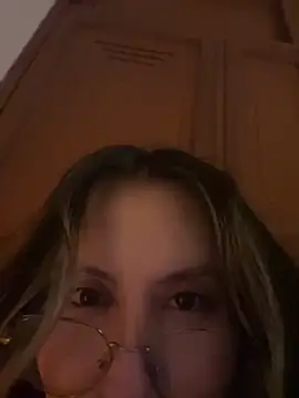 Snapshot of marie2_ chatting on March 2025 06:25:02 AM marie2  online show from March 2025 06:25:02 AM