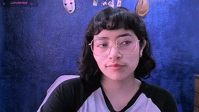 Snapshot of NinaYellow chatting on January 2025 04:41:01 PM NinaYellow online show from January 2025 04:41:01 PM