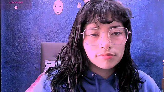 Snapshot of NinaYellow chatting on September 2025 01:33:02 PM NinaYellow online show from September 2025 01:33:02 PM