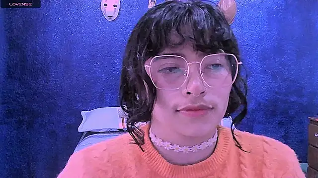 NinaYellow online show from March 2026 01:18:01 PM