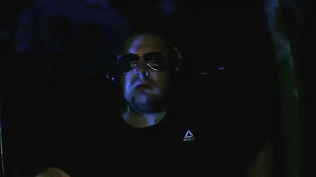 perversalus online show from December 2025 12:16:01 AM