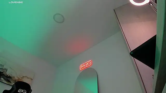 LucianSinclair online show from February 2025 04:06:01 AM