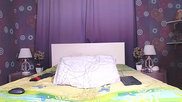 Snapshot of SquirtyAlice chatting on March 2025 05:38:02 AM SquirtyAlice online show from March 2025 05:38:02 AM