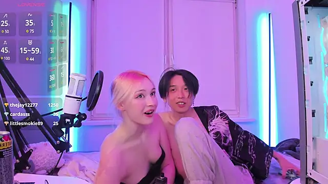 wexlee7 online show from December 2024 03:40:01 AM