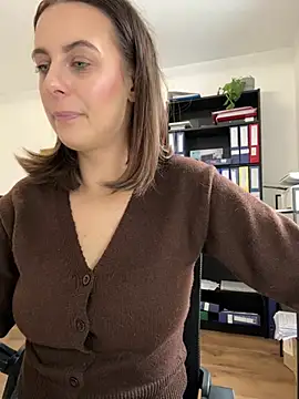 Hii Lolla online show from February 2026 09:03:02 AM