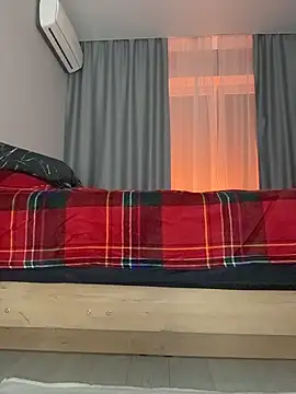 Snapshot of -SweetDi- chatting on December 2025 05:43:02 PM -SweetDi- online show from December 2025 05:43:02 PM