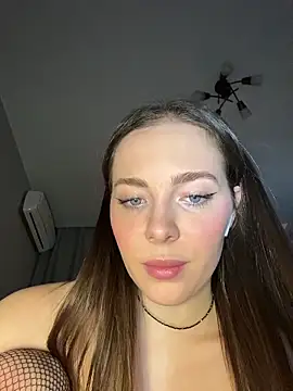 Snapshot of -SweetDi- chatting on January 2026 07:04:02 PM -SweetDi- online show from January 2026 07:04:02 PM