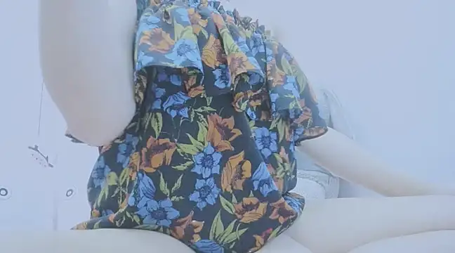 Snapshot of Linh_diudang chatting on December 2024 02:27:01 PM Linh diudang online show from December 2024 02:27:01 PM