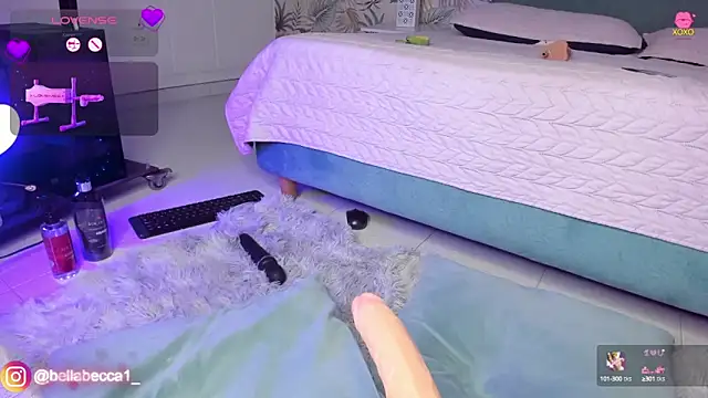 Snapshot of bellaa_becca chatting on March 2025 09:48:01 PM bellaa becca online show from March 2025 09:48:01 PM