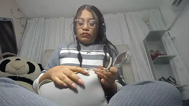 KEYRA-MILLER- online show from January 2026 02:38:01 AM