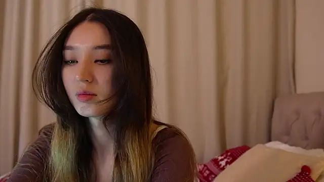 Sarasuo1 online show from December 2024 11:55:01 AM