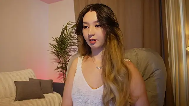 Sarasuo1 online show from September 2025 12:49:02 PM