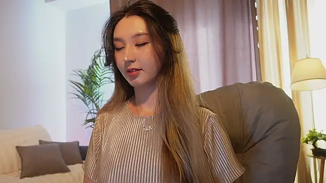 Sarasuo1 online show from September 2025 09:20:01 AM