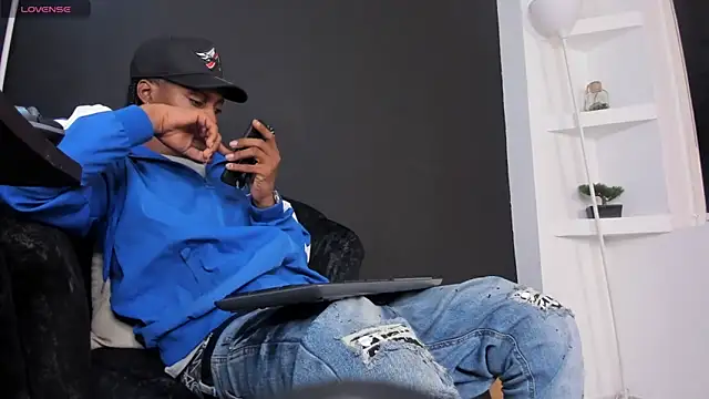 BRYXXXON1 online show from January 2025 03:54:01 AM