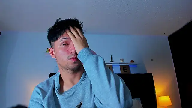 Issac james  online show from October 2025 04:23:02 AM