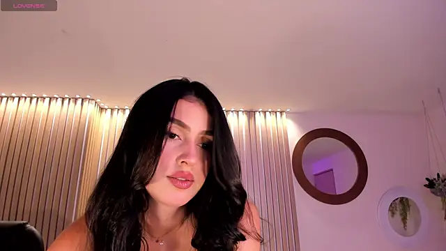 PaulinaSantos  online show from October 2025 07:20:02 PM