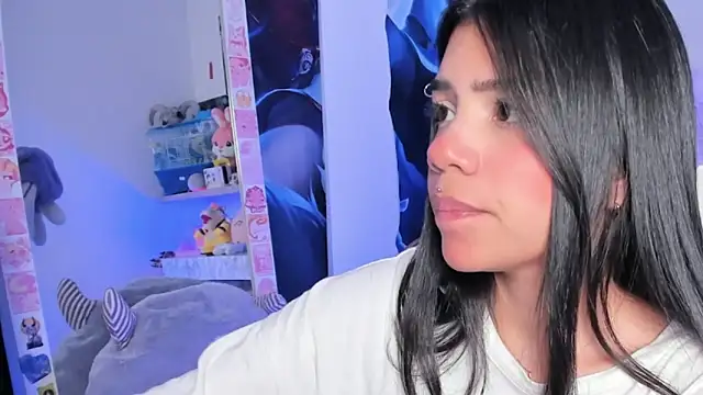 Snapshot of cutestephuwu chatting on February 2025 03:42:01 AM cutestephuwu online show from February 2025 03:42:01 AM