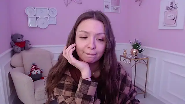 LucySkilar online show from March 2025 10:22:02 AM