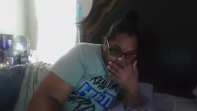 ebonyred online show from October 2025 02:40:01 PM