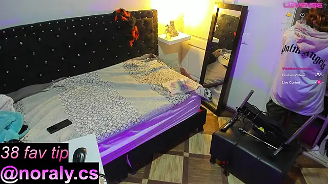 hey noraly online show from October 2025 04:04:02 AM